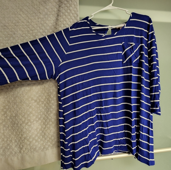 Molly & Isadora Women's 3X Blue/White Striped Split Back Shirt - Picture 4 of 8